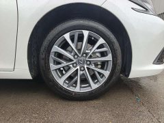Lexus ES 200 Premium Edition - ფოტო 16