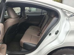 Lexus ES 200 Premium Edition - ფოტო 7