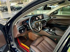 BMW 5 Series 530Li Luxury Edition Premium Package - ფოტო 4