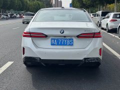 BMW 5 Series 525Li M Sport Package - ფოტო 9