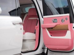 Rolls-Royce Cullinan 2020 Black Badge - ფოტო 19