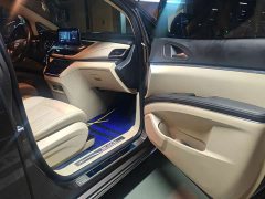 Buick GL8 Land Business Class Intelligent Premium Edition - ფოტო 9