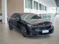 BMW 5 Series 530Li Premier M Sport Package - ფოტო 4