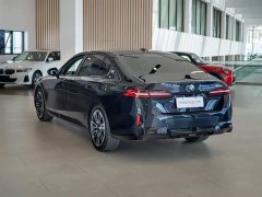 BMW 5 Series 530Li Premier M Sport Package - ფოტო 7