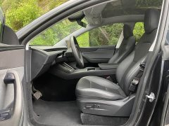 Tesla Model Y Rear-Wheel Drive - ფოტო 6