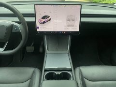 Tesla Model Y Rear-Wheel Drive - ფოტო 9