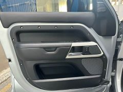 Land Rover Defender 110 P400 Dark Edition - ფოტო 6