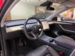 Tesla Model Y Rear-Wheel Drive - ფოტო 11