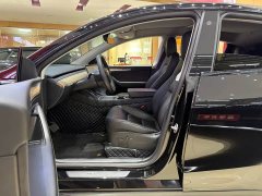 Tesla Model Y Rear-Wheel Drive - ფოტო 5