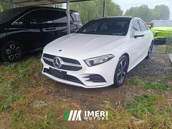 Mercedes-Benz A-Class Facelift A 200 L Sport Sedan Fashion Edition