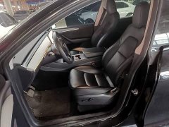 Tesla Model Y Rear-Wheel Drive - ფოტო 14