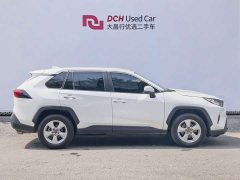 Toyota RAV4 2.0L CVT FWD Urban Edition - ფოტო 3