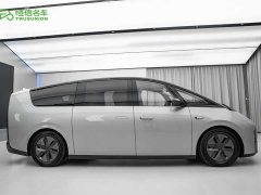 Li Auto MEGA Home Family Edition - ფოტო 2