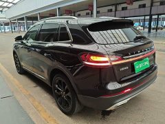 Lincoln Explorer 2021 2.0T AWD Premium - ფოტო 4