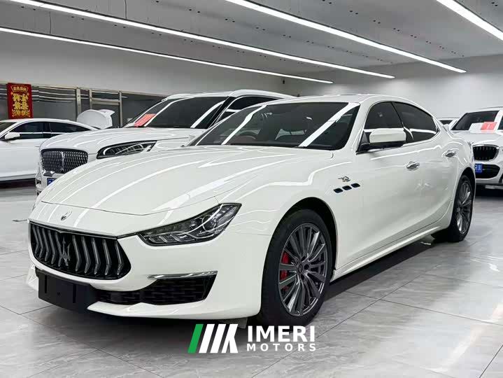 Maserati Ghibli 2.0T GT Sharp Edition