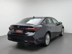 Toyota Avalon Hybrid 2.5L XLE Premium - ფოტო 2
