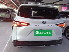 Toyota Sienna 2023 2.5L Hybrid Platinum Edition - ფოტო 5