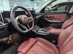 BMW 3 Series 325Li M Sport Package - ფოტო 4