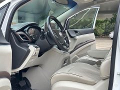 Buick GL8 Land Business Class 652T Luxury - ფოტო 6