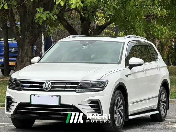Volkswagen Tiguan L Plug-in Hybrid 430PHEV Plug-in Hybrid Premier Edition