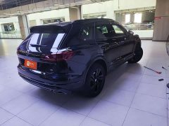 Volkswagen Touareg 3.0TSI Sharp Enjoyment Edition Jet Black Sport Package - ფოტო 4