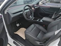 Tesla Model Y Long Range All-Wheel Drive - ფოტო 14