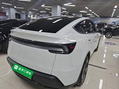 Tesla Model Y Long Range All-Wheel Drive - ფოტო 6