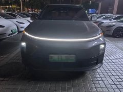 Li Auto L6 Pro - ფოტო 2