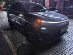 Li Auto L6 Pro - ფოტო 3