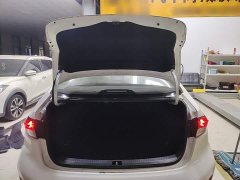 Toyota Corolla 1.8L CVT Luxury - ფოტო 18
