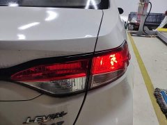 Toyota Corolla 1.8L CVT Luxury - ფოტო 7