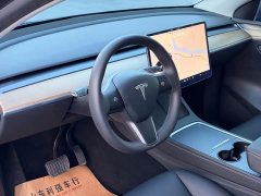 Tesla Model Y Standard Range RWD - ფოტო 6
