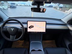 Tesla Model Y Standard Range RWD - ფოტო 9