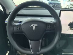 Tesla Model Y Rear-Wheel Drive - ფოტო 7