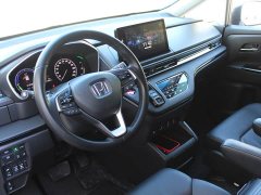 Honda Odyssey 2.0L e:HEV Luxury - ფოტო 9