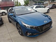 Hyundai Elantra 1.5L CVT Luxury - ფოტო 3