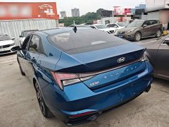 Hyundai Elantra 1.5L CVT Luxury - ფოტო 4