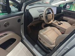 Li Auto i8 Standard Edition - ფოტო 15