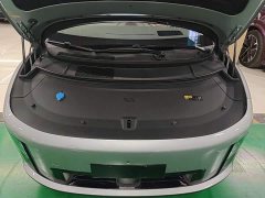 Li Auto i8 Standard Edition - ფოტო 19