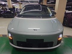 Li Auto i8 Standard Edition - ფოტო 2