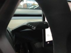Tesla Model Y Standard Range RWD - ფოტო 13
