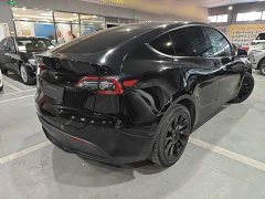 Tesla Model Y Standard Range RWD - ფოტო 6
