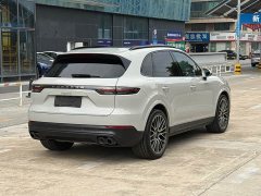 Porsche Cayenne 3.0T Platinum Edition - ფოტო 4