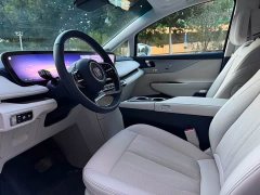 Buick GL8 New Energy Luzun Luxury Edition 6-Seater - photo 9