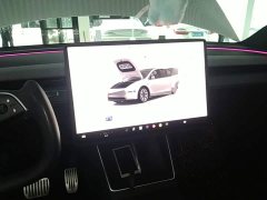 Tesla Model Y L Long Range All-Wheel Drive - ფოტო 12
