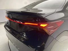Toyota Camry Hybrid 2.5L XLE Premium - ფოტო 10