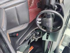 Toyota Camry Hybrid 2.5L XLE Premium - ფოტო 5