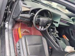 Toyota Camry Hybrid 2.5L XLE Premium - ფოტო 6