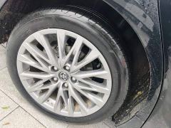 Toyota Camry Hybrid 2.5L XLE Premium - ფოტო 9