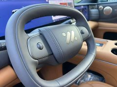 IM Motors Zhiji LS8 52 Max Luxury Six-Seater - ფოტო 11